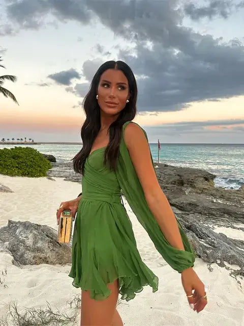 فستان قصير مجوف